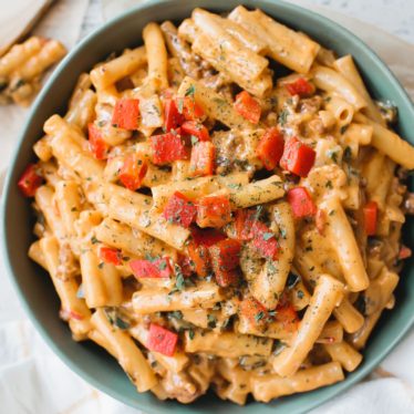 Spicy Roasted Red Pepper Chorizo Mac & Cheese