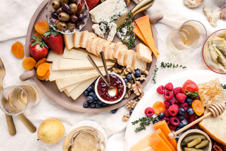 How To Create The Perfect Cheeseboard