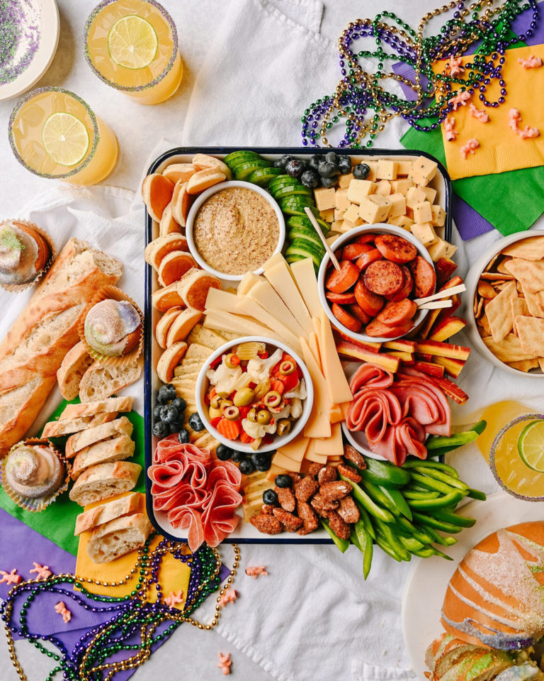 How to Make a Mardi Gras Cheeseboard