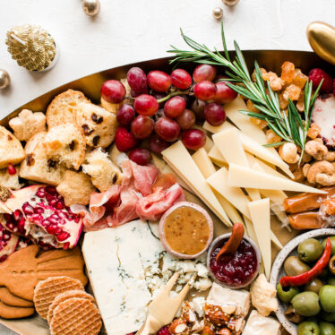 How to Build a Holiday Cheeseboard: Step by Step