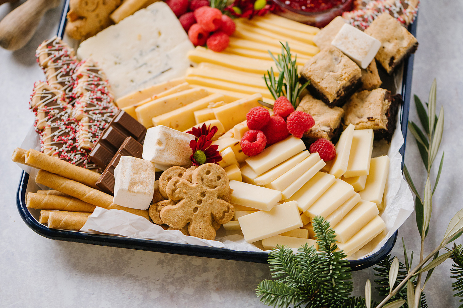 The Ultimate Guide to Holiday Entertaining with Cheese