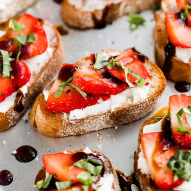 Strawberry Basil Goat Cheese Crostini